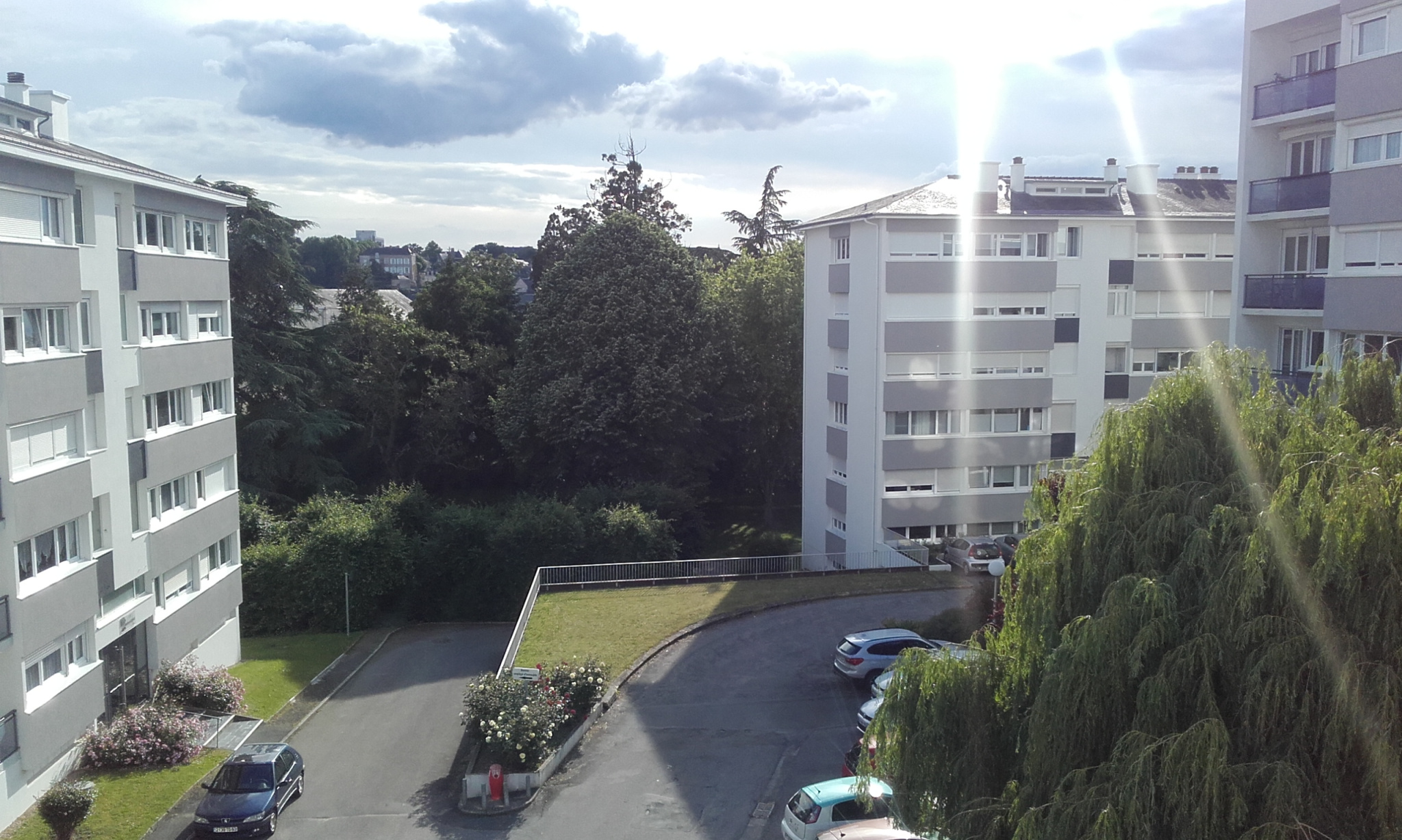 vente LAVAL, résidence du Parc, proche des commerces